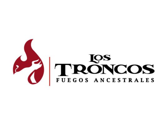 Los Troncos